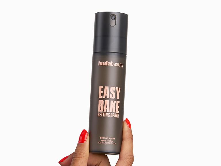 Resized Media/HudaBeautyEasyBakeSettingSpray InHand 2249