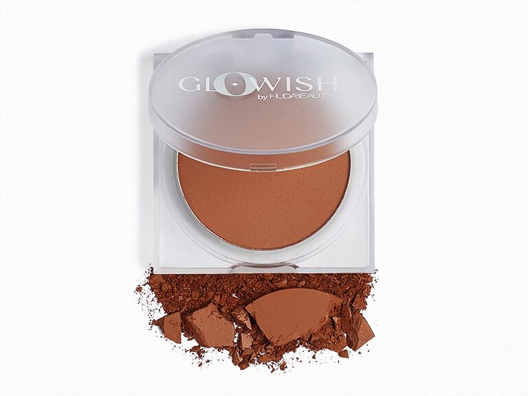 Resized Media/HudaBeautyGlowishluminouspressedpowder11deepswatch