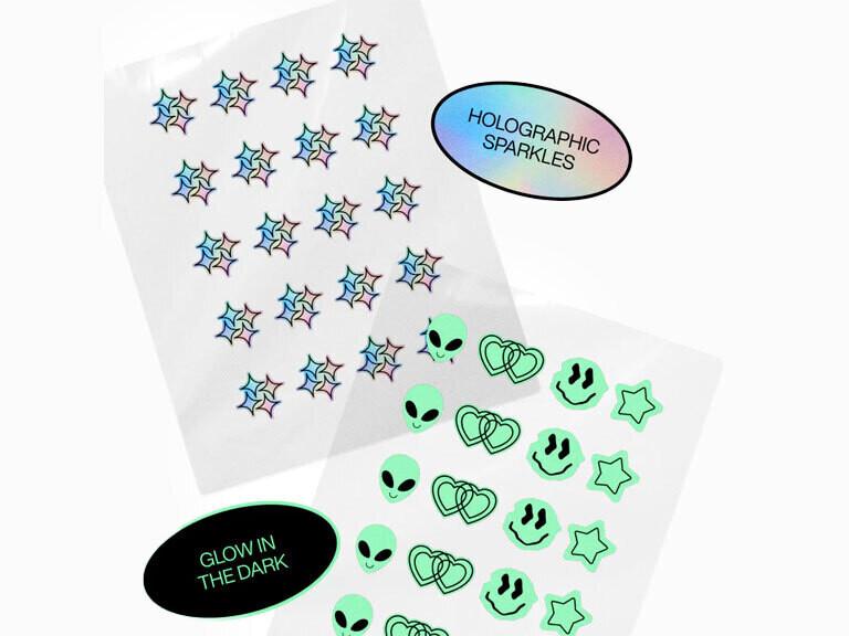 Resized Media/KIKITRT2000001 KIKI WORLD Spot On Stickers Dani Glow In The Dark