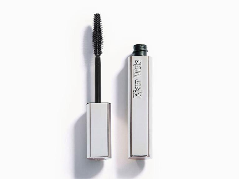 Resized Media/KJAEEYE2000001 KJAERWEIS VOLUMIZINGMASCARA LUSHUP FULL Product Pac Shot