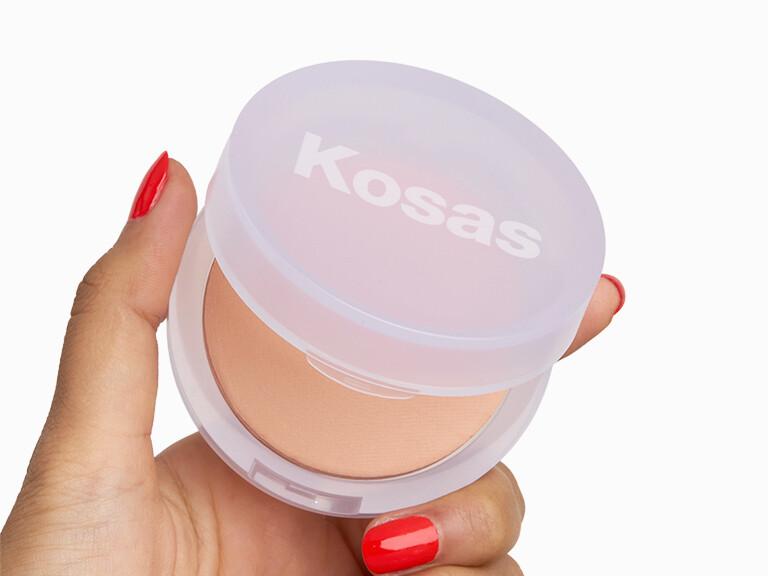 Resized Media/KOSASCloudSetBrighteningPowderinPeachy InHand 1909