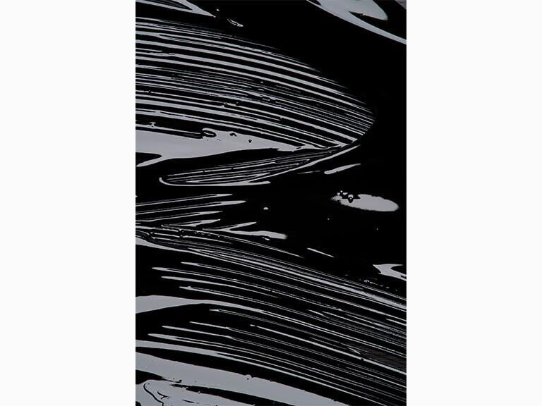 Resized Media/KVD FULLSLEEVEMASCARA INKBLACK SMEAR SAMPLE