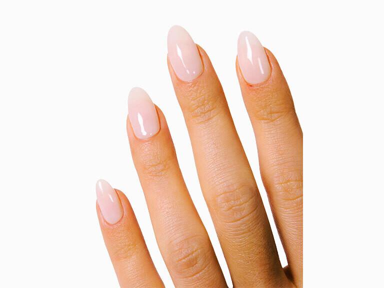Resized Media/LEMINAP2000006 LE MINI MACARON LE SWEET NAIL LACQUER CHANTILLY 0