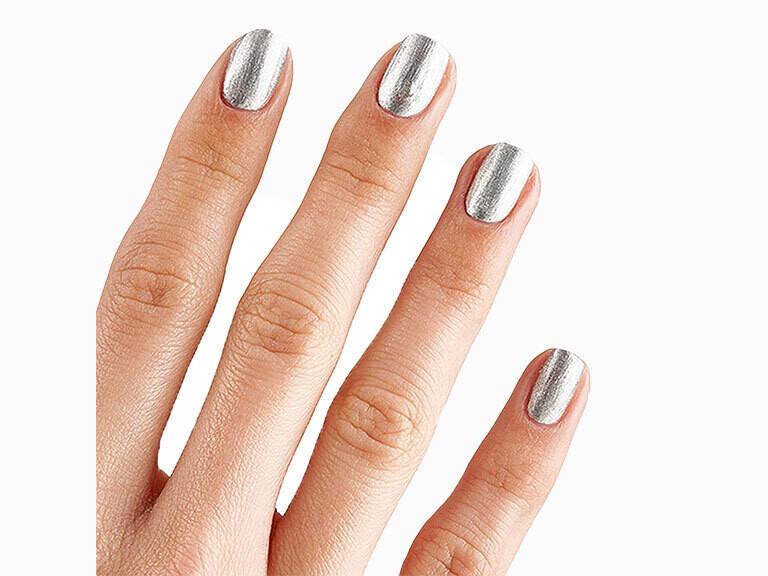 Resized Media/LEMINIMACARON NAIL POLISH SILVER GLOW FULL 3
