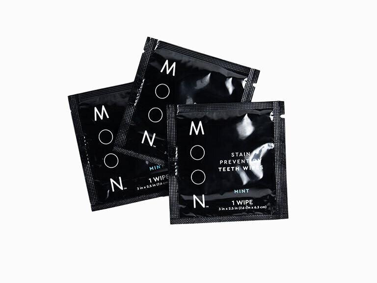 Resized Media/MOONPER1073779 MOON ORAL CARE STAIN PREVENTION TEETH WIPES FULL 04