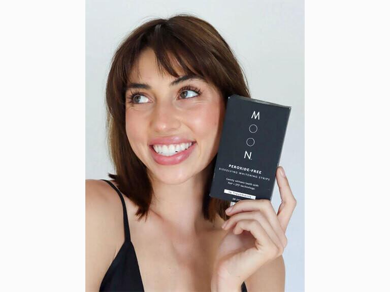 Resized Media/MOONPER2000003 MOON Peroxide Free Dissolving Whitening Strips Copy