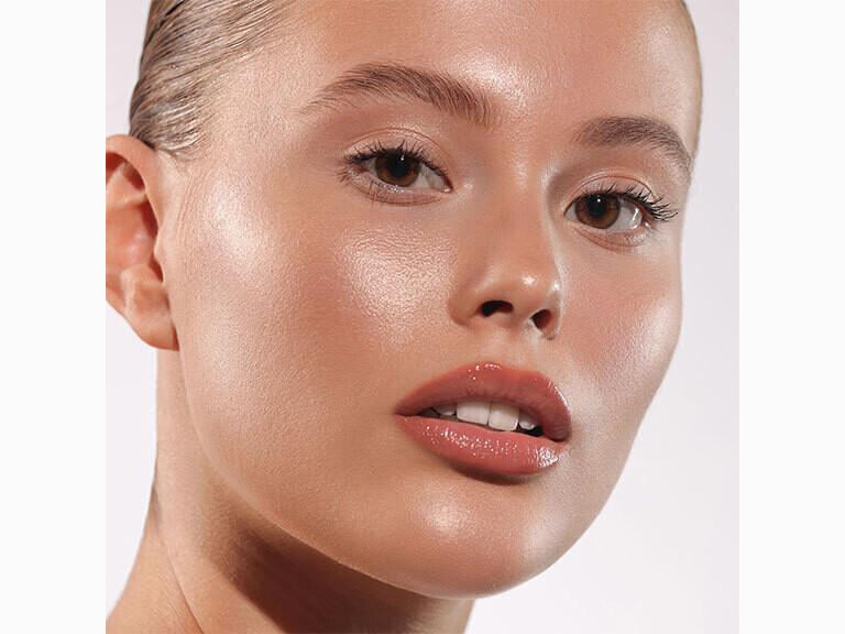 Resized Media/NATASHADENONA HYGENSKINCAREINFUSEDGLOWBEAUTIFIER 01 FULL 2