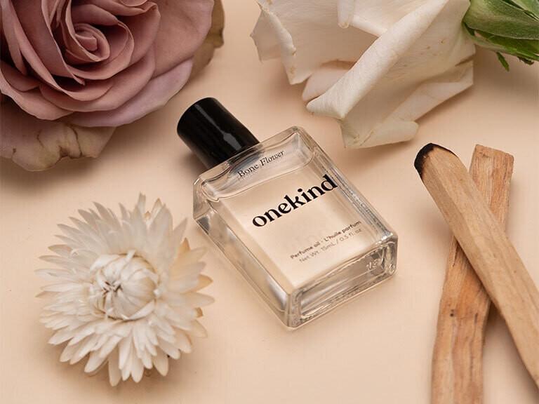 Resized Media/ONEKFRA1073184 ONEKIND BONEFLOWERPERFUMEOIL4