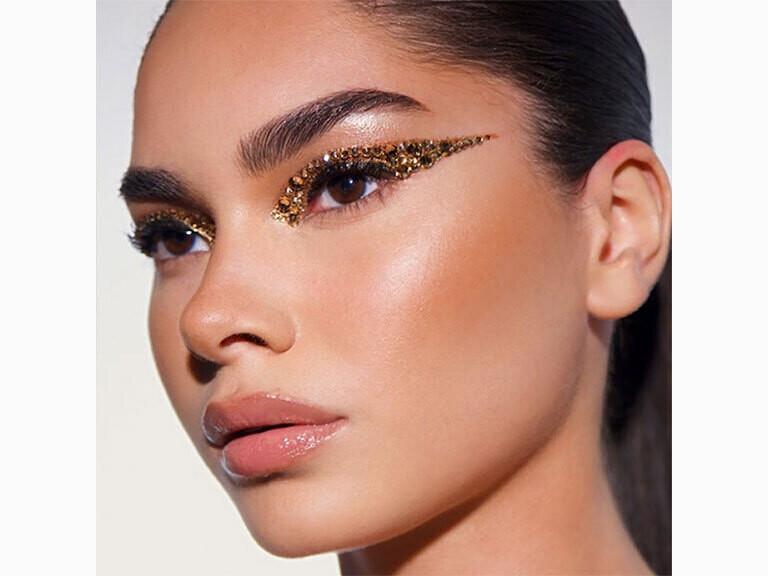 Resized Media/PATMCHK1056271 PAT MCGRATH LABS DIVINE BRONZER BRONZE NIRVANA FULL 3