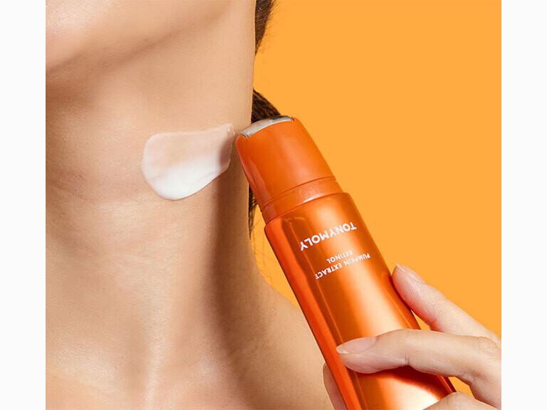 Resized Media/Plump Kin Retinol Neck Cream Alt02