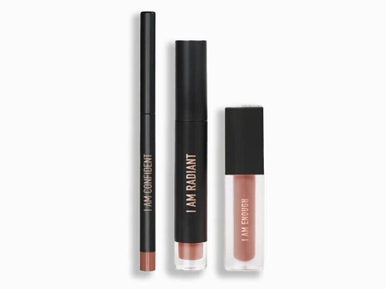 Resized Media/REAHCOS1068664 Take On The World