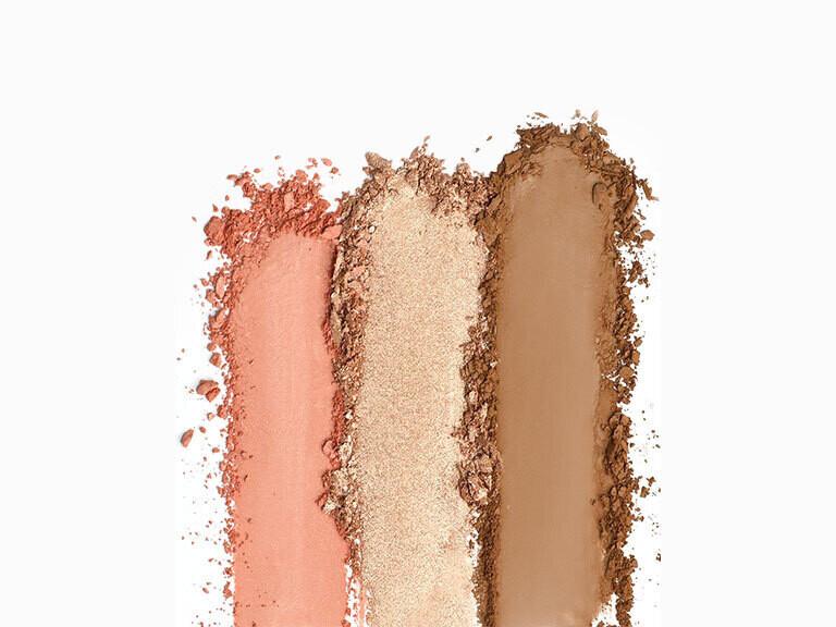 Resized Media/REAHPAL1047636 REALHER REAHPAL1047636 CHEEK TRIO Ultimate Glow Getter FULL 1