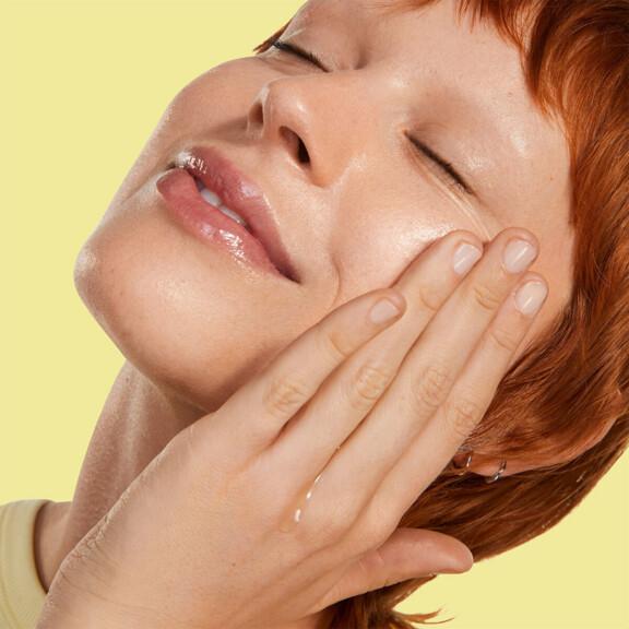 Resized Media/RETINOL OIL APPLICATION