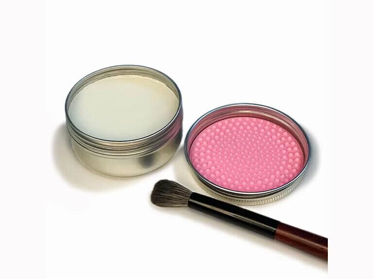 Resized Media/STYDATL1059074 Brush Cleanser 1