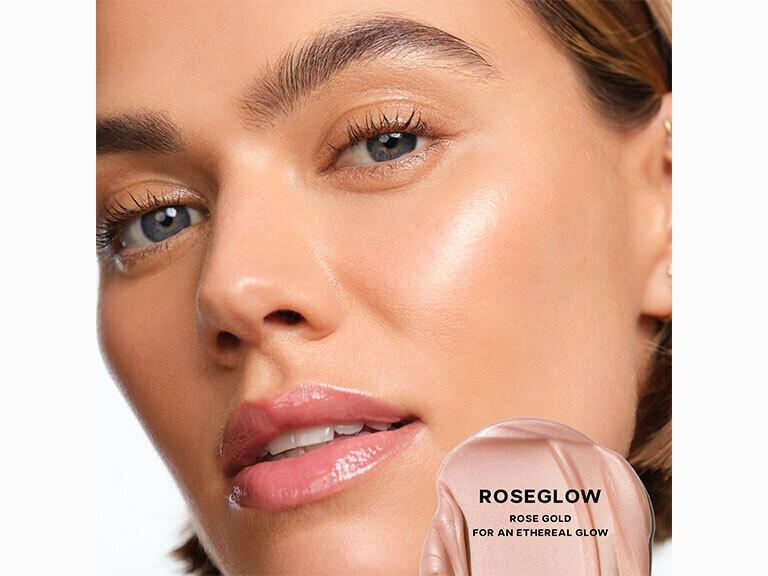 Resized Media/Saie GlowySuperGel Roseglow Full 03