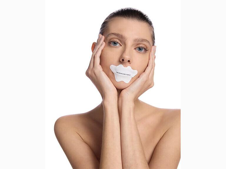 Resized Media/TSCTSTL2000001 S20 25433 The Skincare Tools 0306