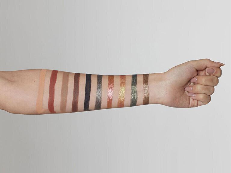 Resized Media/UOMAPAL1074222 BLACK MAGIC FREEDOM EYESHADOW PALETTE FULL 6