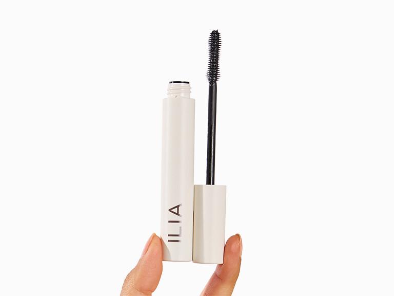 Resized Media/Ultimate ILIABEAUTYLimitlessLashLengtheningCleanMascara 3188