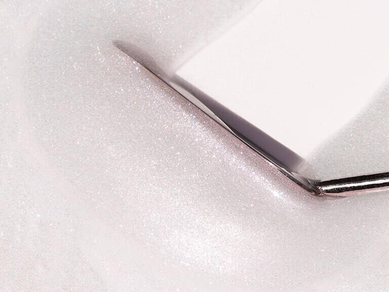 Resized Media/WNDRLIP1061684 Lip Retreat Oil Oasis Glow Texture